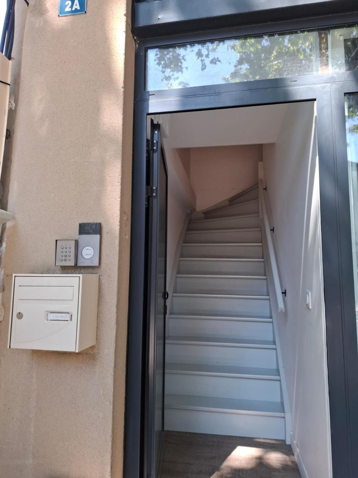 L'Amandier - Joli Appartement T3 Neuf Centre Ville A 2 Pas De La Rotonde Mirabeau Et Des Allees Provencales Aix-en-Provence Exterior foto